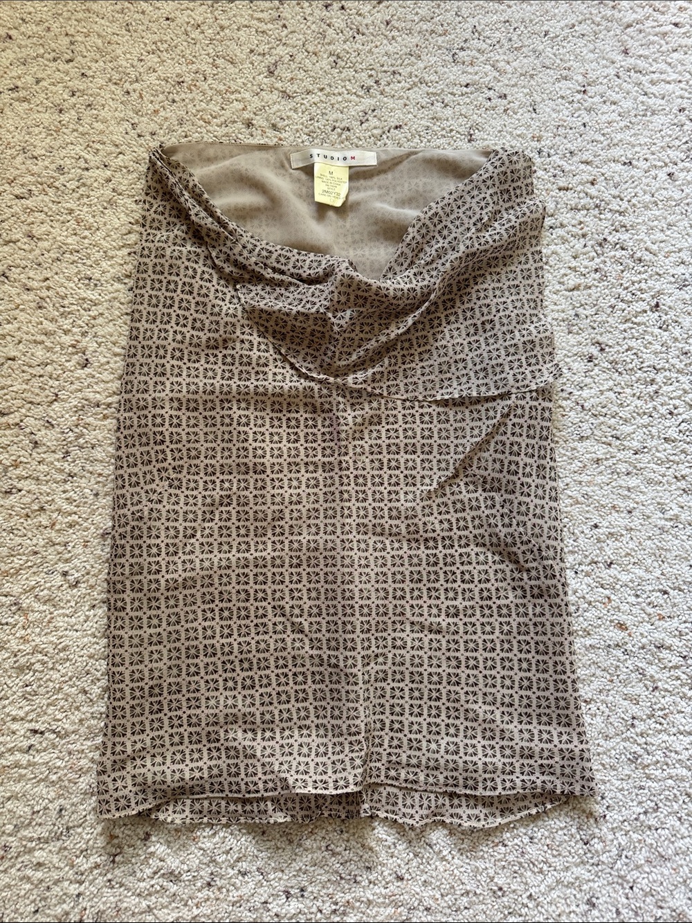 Beautiful Max Studio Neutral Geometric Skirt and Top in Matching Set Beige Brown - Picture 5 of 7